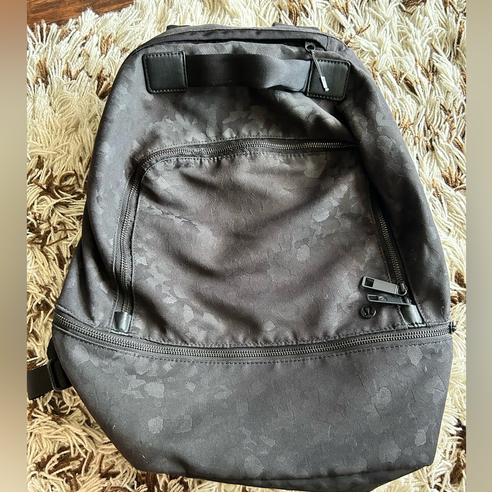 LULULEMON City Adventurer backpack